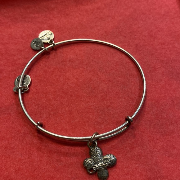 Set of Alex and Ani bracelets - Picture 4 of 5